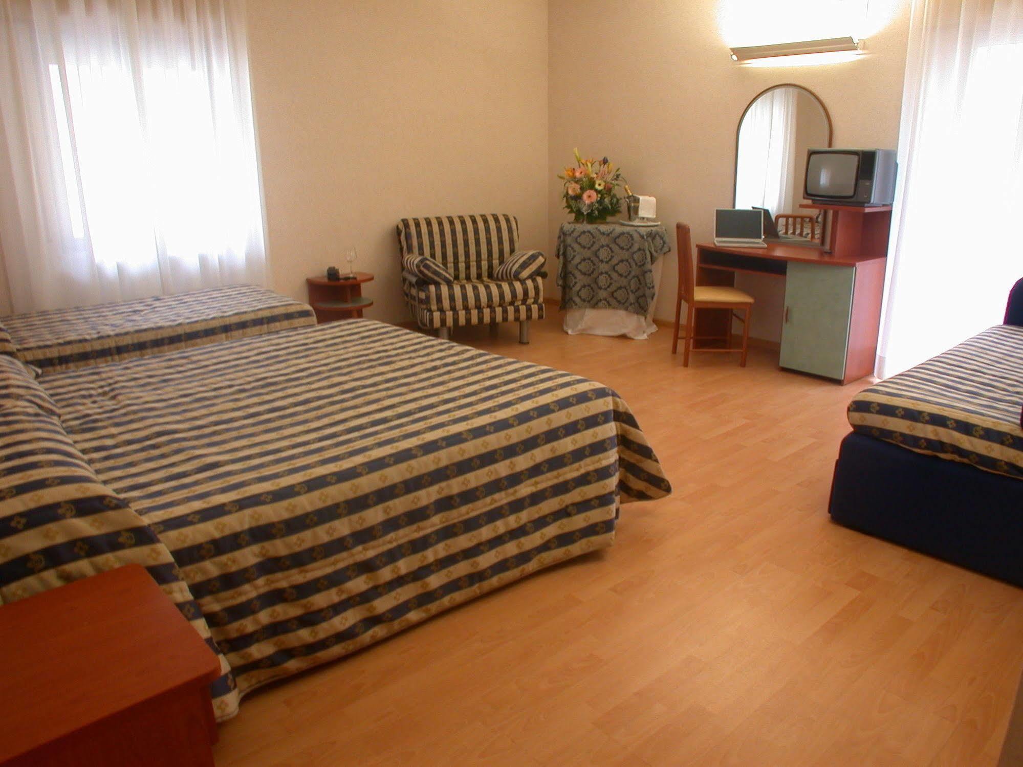 Hotel La Pergola Rionero in Vulture Extérieur photo
